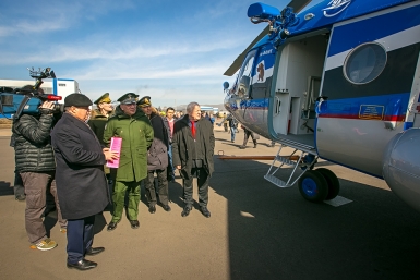Заместитель министра обороны Российской Федерации Юрий Борисов на авиационном заводе  Анна Огородник, UlanMedia
