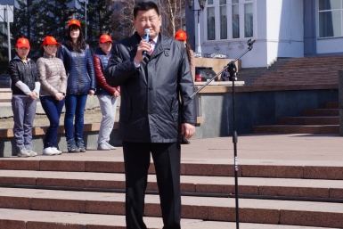 Вячеслав Мархаев на торжественном митинге, посвященном 145 годовщине со Дня рождения Владимира Ильича Ленина Эльвира Долговых, UlanMedia