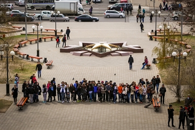 Молодежь Улан-Удэ провела экологическую акцию "Сберечь для потомков" на Мемориале Победы Анна Огородник, UlanMedia