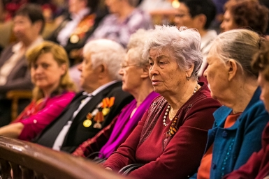 Торжественное собрание, посвященное 70-летию Великой Победы, состоялось в Улан-Удэ Анна Огородник, UlanMedia