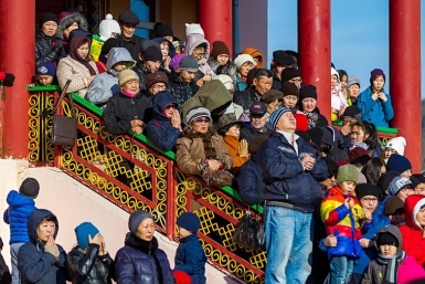 Молебен Жинсриг-Огненное подношение провели в поселке Верхняя-Березовка в Улан-Удэ Анна Огородник, UlanMedia 