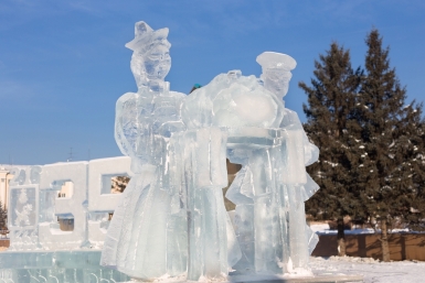 Немного о диалоге культур в ледовом городке на площади Советов Александра Данилова, UlanMedia