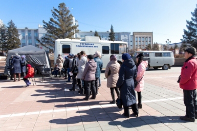 Во Всемирный день борьбы с туберкулезом на площади Советов прошла акция Остановим туберкулез вместе Александра Данилова, UlanMedia