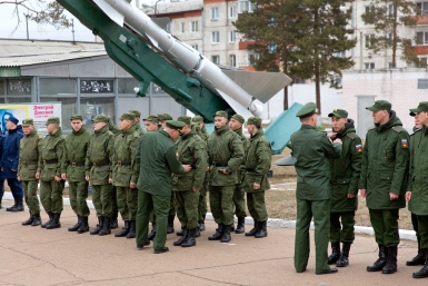 Военный марафет перед началом Дня призывника Александра Данилова, UlanMedia