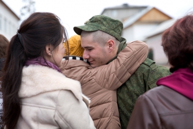 Первые призывники 2016 года из Улан-Удэ отправились в войска Александра Данилова, UlanMedia