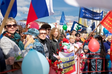Участники первомайского митинга в Улан-Удэ Александра Данилова, UlanMedia