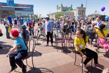 Конкурс со стульями Александра Данилова, UlanMedia