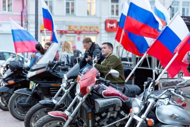 Байкеры Улан-Удэ приняли участие в праздновании Дня Государственного флага России Александра Данилова, UlanMedia