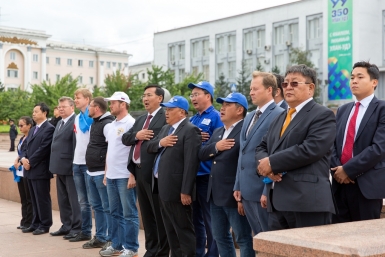 На встрече участников автопробега прозвучали гимны трех стран Александра Данилова, UlanMedia