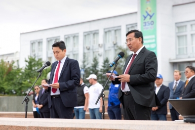 В Улан-Удэ встретили участников автопробега Китай-Монголия-Россия Александра Данилова, UlanMedia