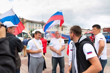 В Улан-Удэ встретили участников автопробега Китай-Монголия-Россия Александра Данилова, UlanMedia