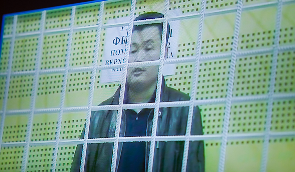 Министр сельского хозяйства Бурятии останется в СИЗО, Фото с места события собственное