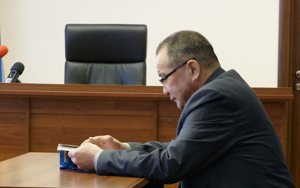 Адвокат Александра Манзанова Батор Жамсаранов, Фото с места события собственное