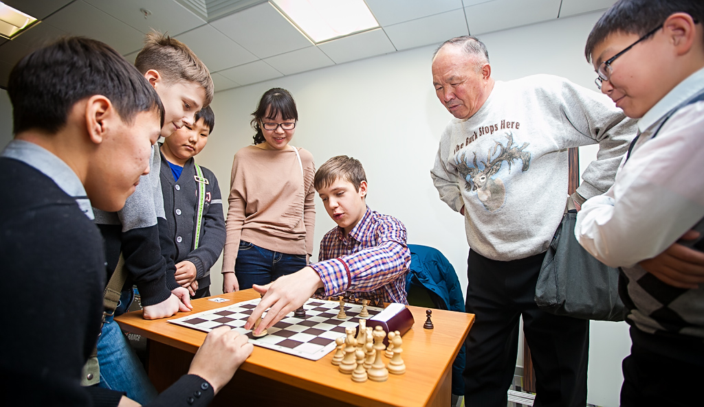 Идет напряженная игра, Фото с места события собственное