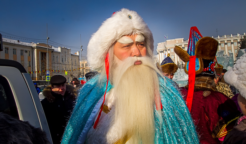 Веселый ехор и поздравления от сказочных героев , Фото с места события собственное