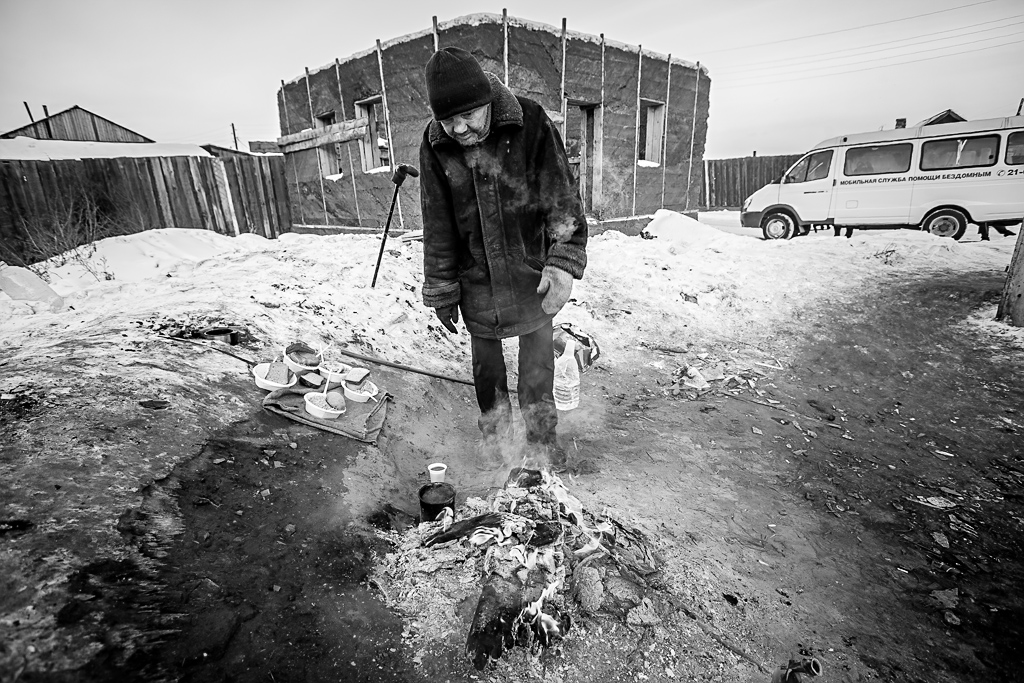 Зимние будни улан-удэнских БОМЖей , Фото с места события собственное