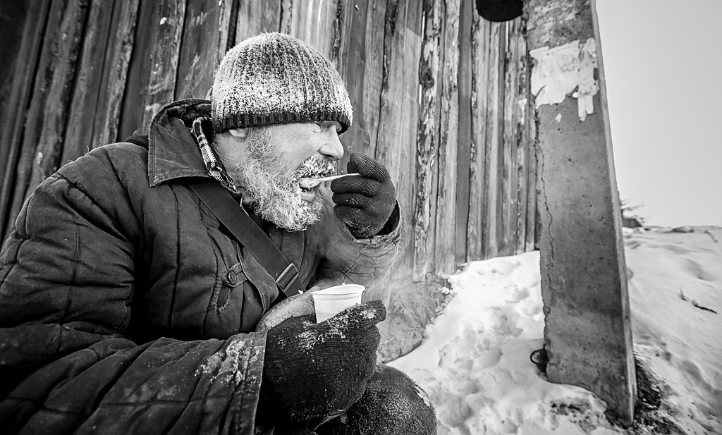 Зимние будни улан-удэнских БОМЖей , Фото с места события собственное