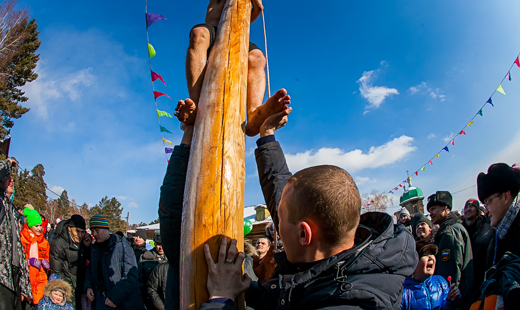Проводили Масленицу, Фото с места события собственное
