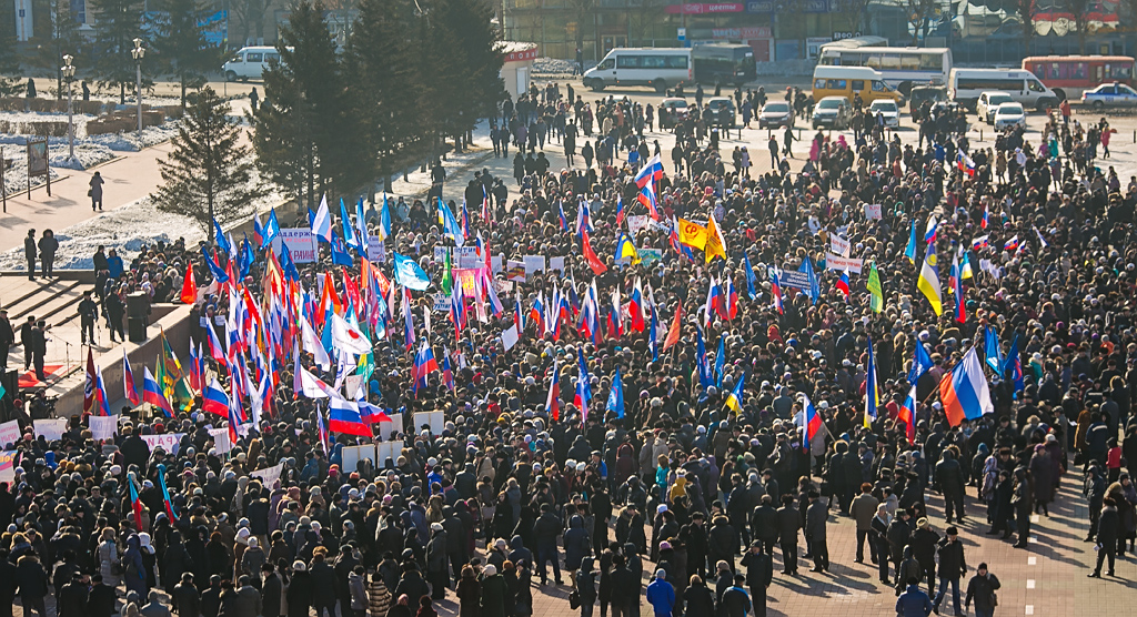 Жители Улан-Удэ вышли на митинг в поддержку Крыма, Фото с места события собственное