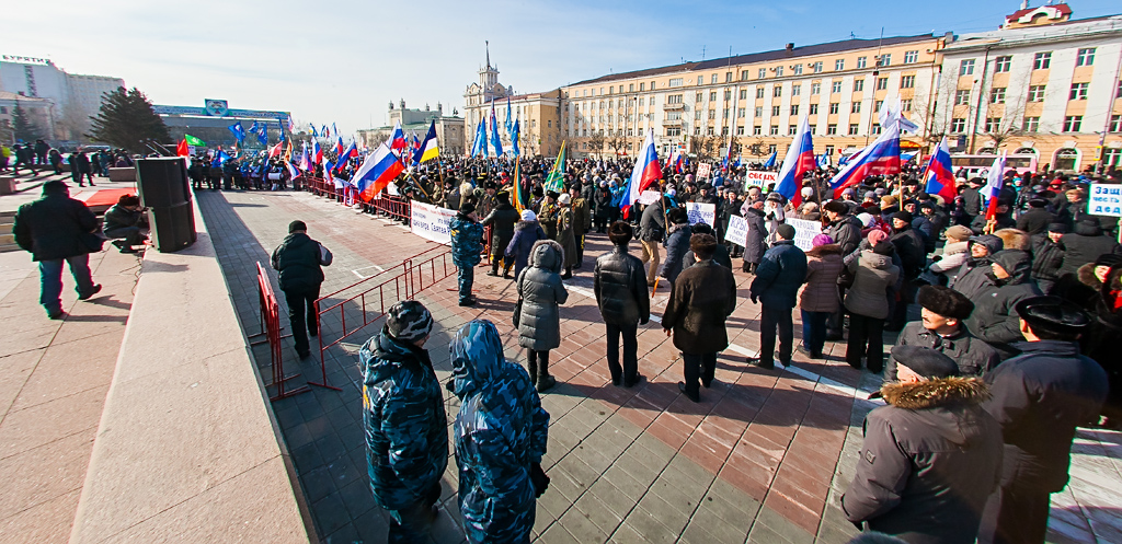 Жители Улан-Удэ вышли на митинг в поддержку Крыма, Фото с места события собственное