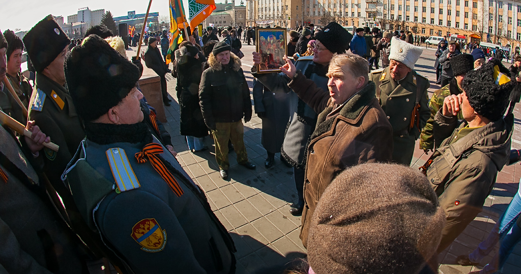Жители Улан-Удэ вышли на митинг в поддержку Крыма, Фото с места события собственное