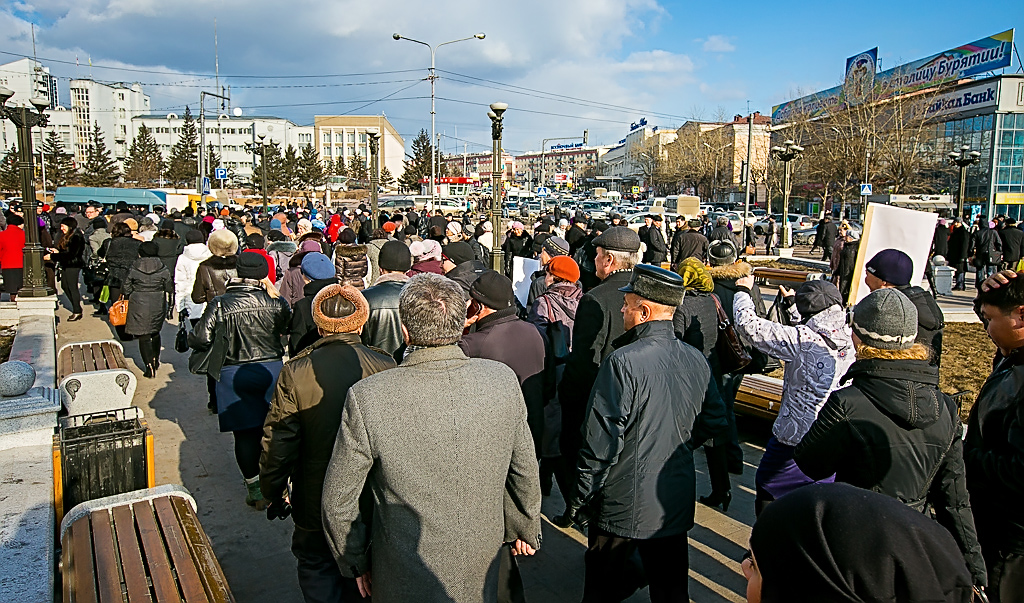 Митинг в поддержку крымчан, Фото с места события собственное