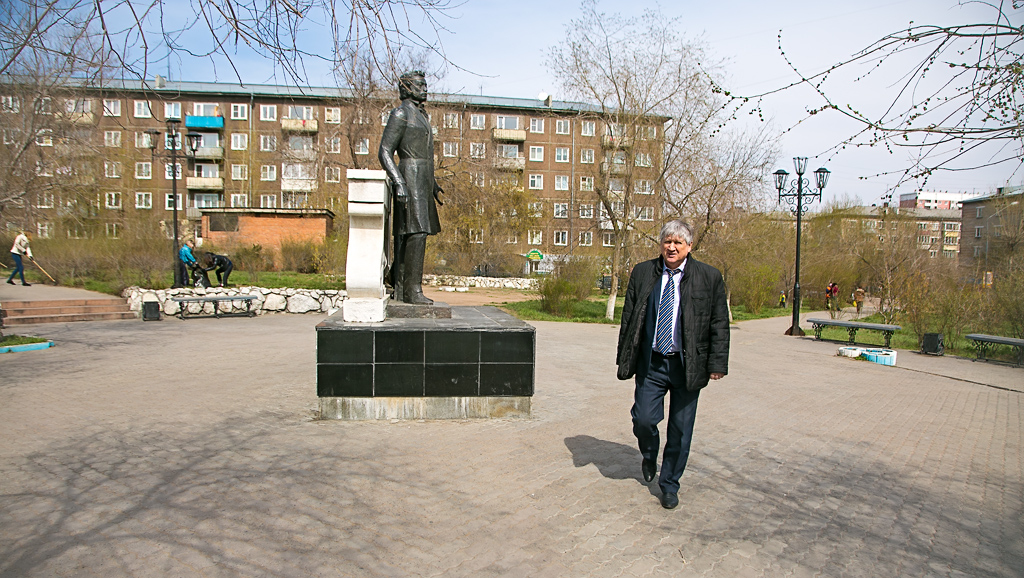Субботник в сквере Пушкина, Фото с места события собственное