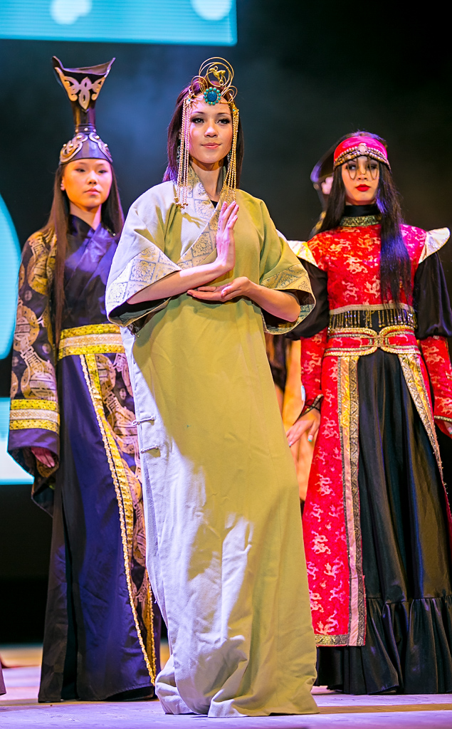 Конкурс "Краса Бурятии-2014" прошел в Улан-Удэ, Фото с места события собственное