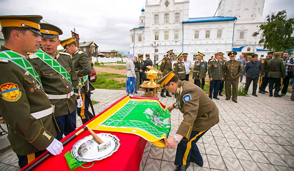 Забайкальским казакам торжественно вручили знамя в Улан-Удэ, Фото с места события собственное