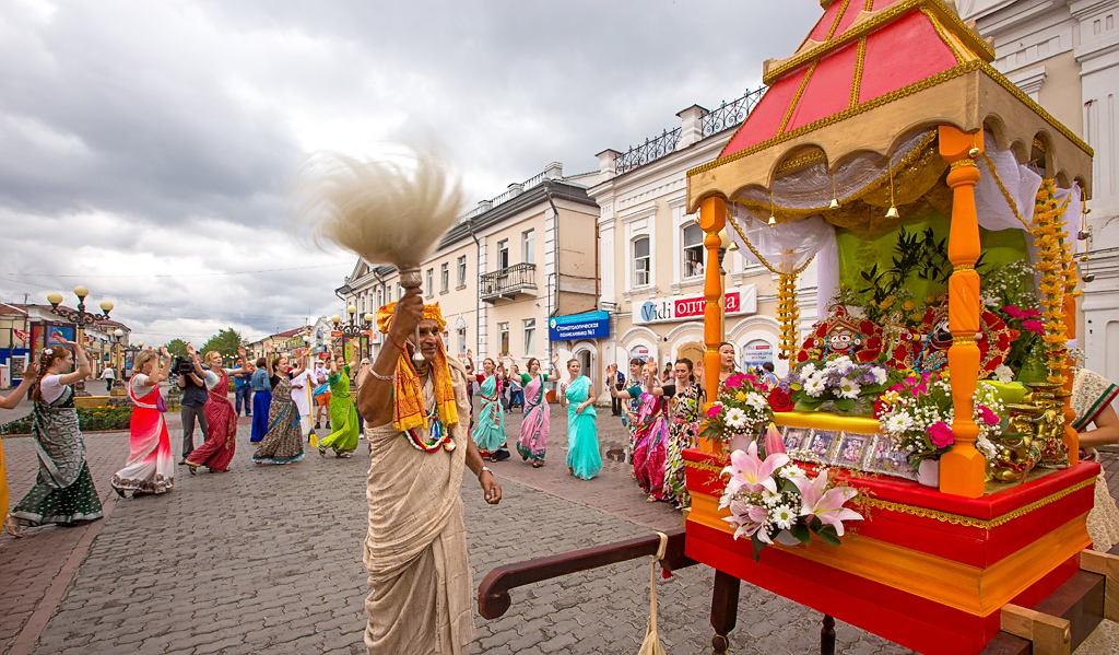 "Праздник колесниц" впервые состоялся в Улан-Удэ, Фото с места события собственное