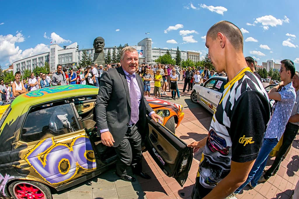 На площади Советов в Улан-Удэ выступили экстремалы , Фото с места события собственное