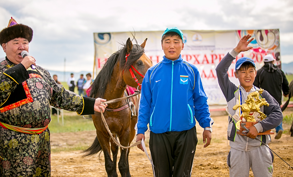 Скакун борца Базара Базаргуруева стал абсолютным чемпионом "Сурхарбана" в Бурятии, Фото с места события собственное