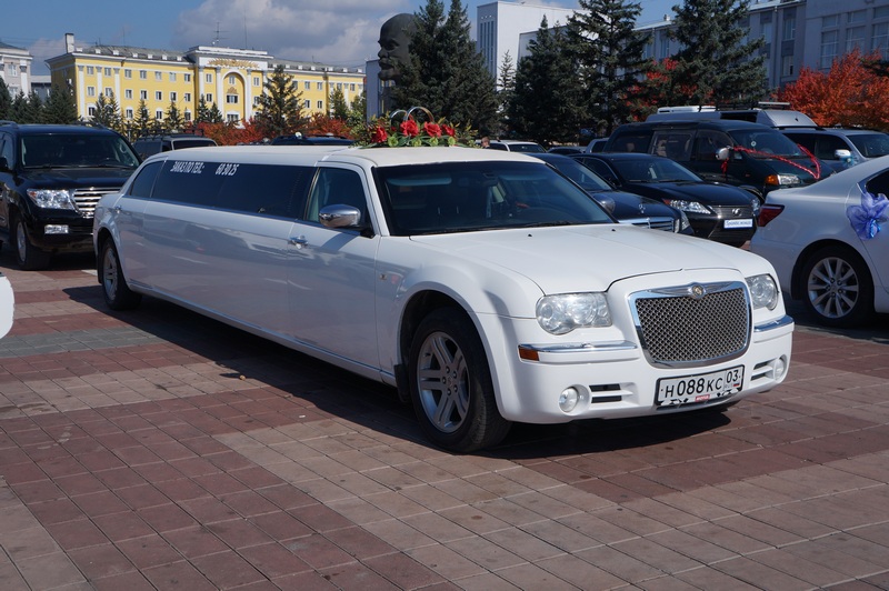Золотая пора свадеб началась в Улан-Удэ, Фото с места события собственное