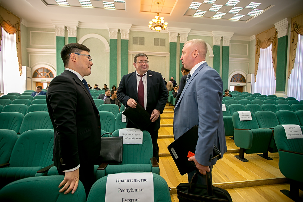 Первая сессия горсовета Улан-Удэ пятого созыва прошла предсказуемо , Фото с места события собственное