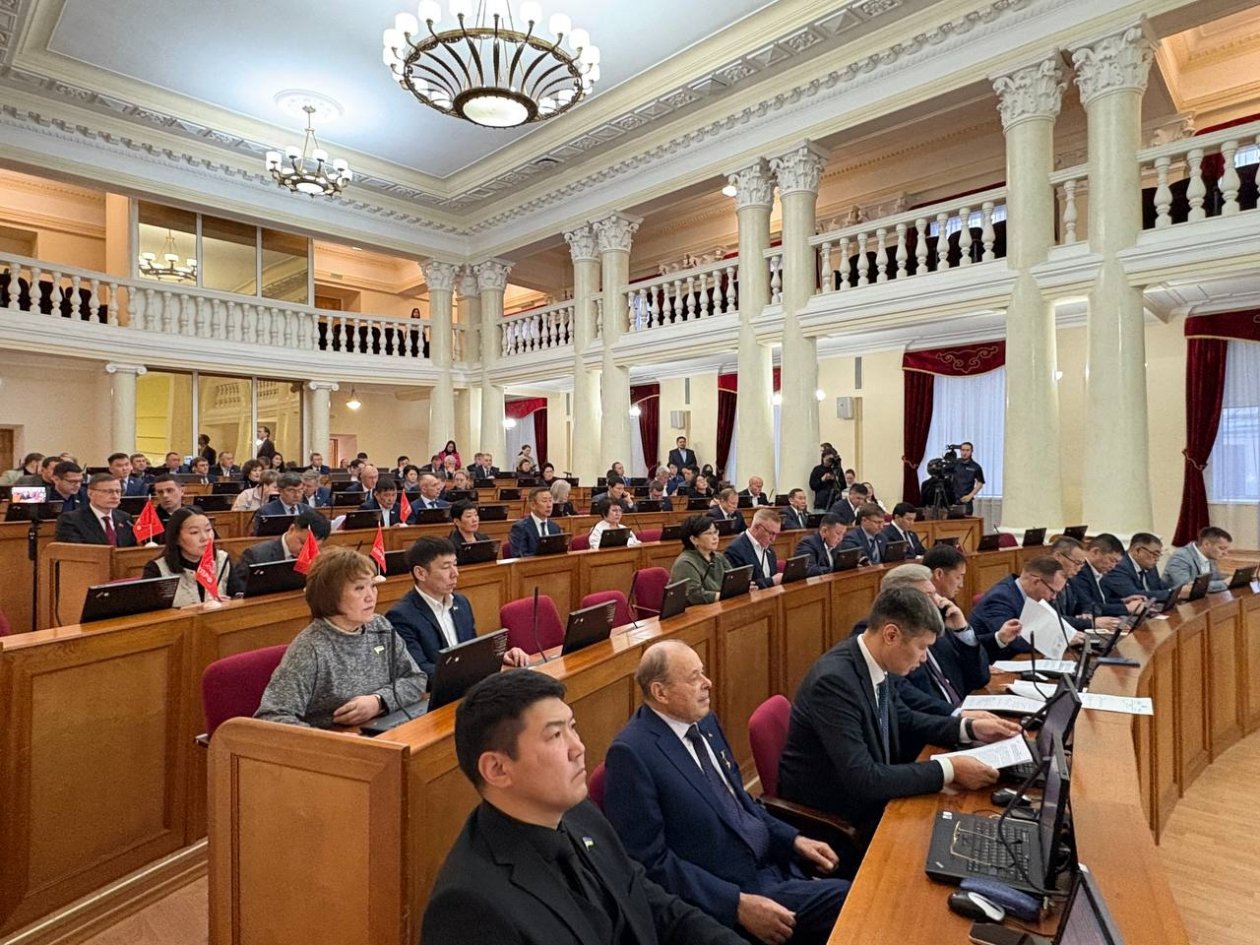 Депутаты засекретили доходы Народный Хурал РБ