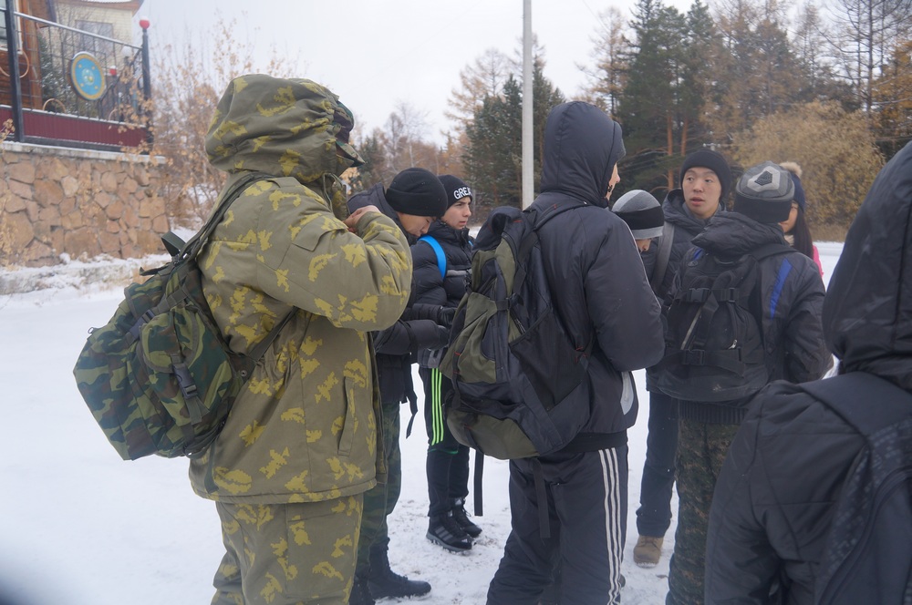 Я здесь не развожу феминизм и демократию – руководитель РМОО "Альтернатива" Баир Базаров, Фото с места события собственное