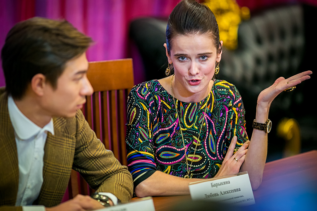 Секреты мастерства узнают юнные гимнастки, Фото с места события собственное