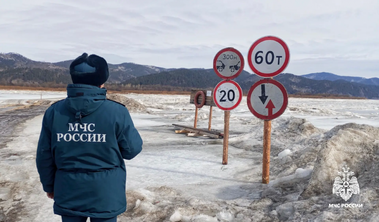 Ледовые переправы в Бурятии сворачивают из‑за потепления МЧС по Бурятии