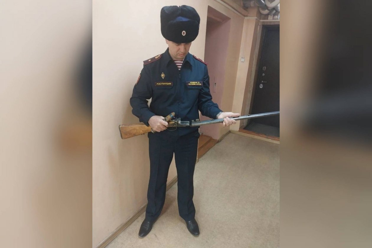 Житель Бурятии добровольно сдал найденное оружие Росгвардия по Бурятии