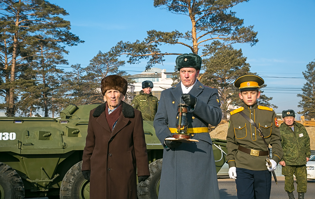 Два вечных огня с сегодняшнего дня будет гореть в городе Улан-Удэ, Фото с места события собственное