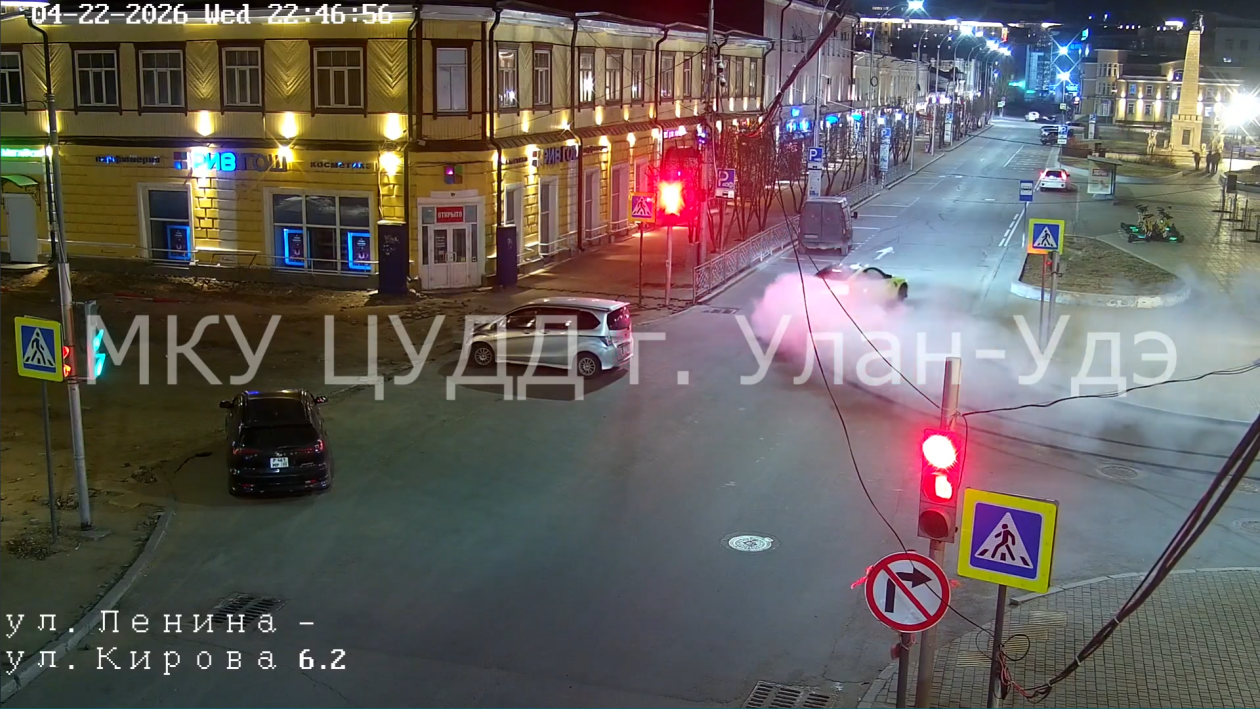 Дрифтер устроил опасный манёвр в центре Улан-Удэ Комитет по транспорту г. Улан-Удэ