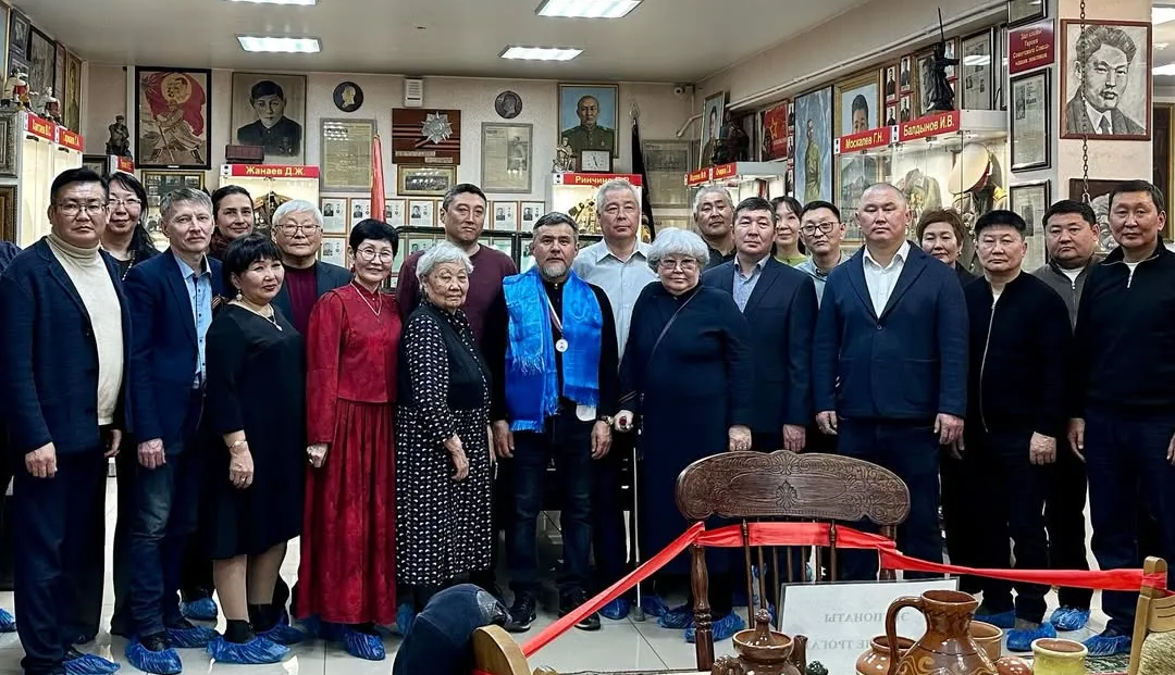 Новая экспозиция посвящена уроженцам Бурятии — Героям Советского Союза фото со страницы Льва Бардамова