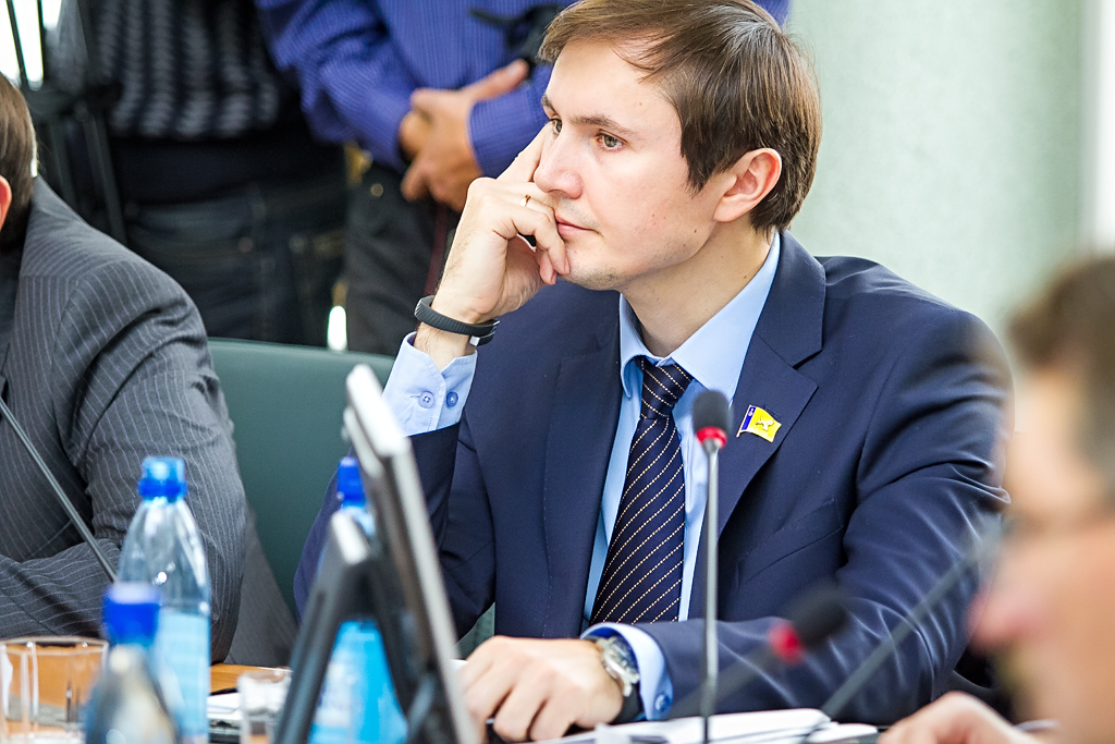 Рекорд по продолжительности установили депутаты горсовета Улан-Удэ на сессии 20 ноября, Фото с места события собственное