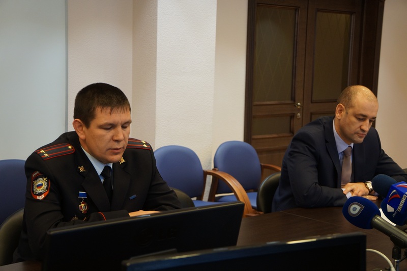 Ребенка захватил в заложники, и обещал убить житель Улан-Удэ, если ему не вернут жену, Фото с места события собственное
