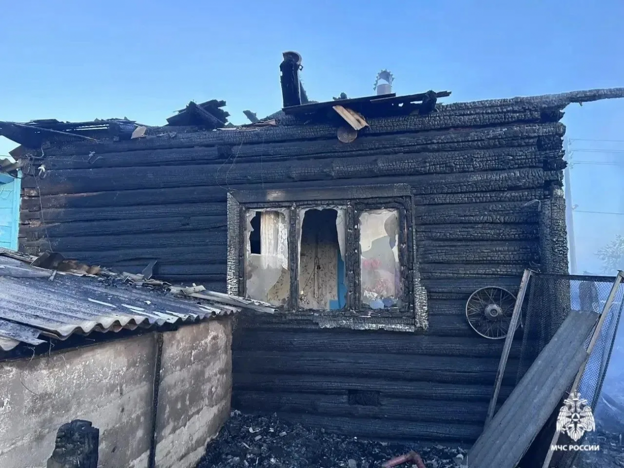 В Бурятии дети 1 июня спалили жилой дом МЧС по Бурятии