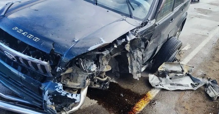 В Бурятии пьяный водитель сдался полиции после тройного ДТП с пострадавшим ГИБДД по Бурятии