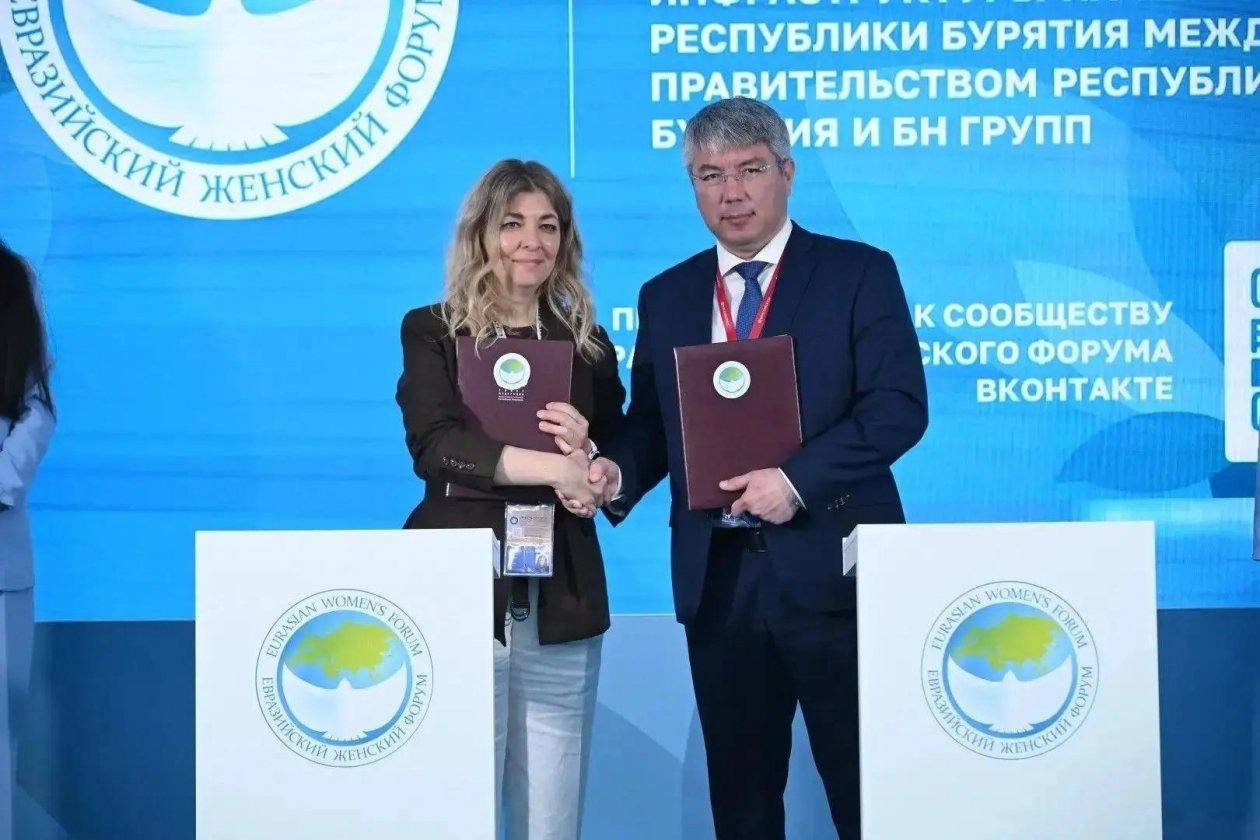 Соглашение о строительстве современного деревянного жилья в Бурятии подписано на ПМЭФ пресс-служба правительства Бурятии