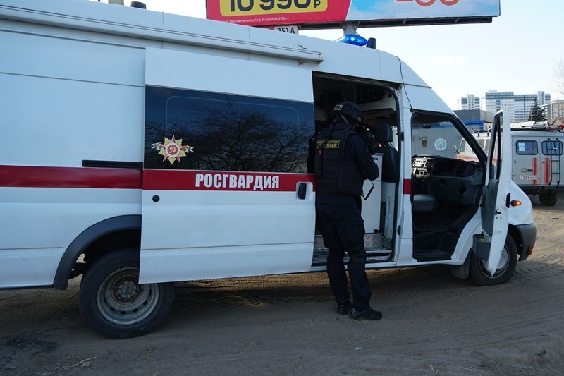 Анонимные угрозы заставили экстренные службы обследовать здания Росгвардия по Бурятии