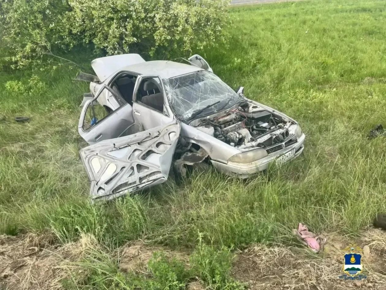 16-летний водитель опрокинул &quotТойоту Камри&quot в Кабанском районе ГИБДД по Бурятии