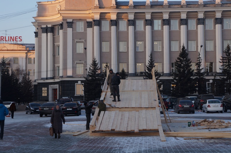 Ледовый городок начнут строить только на следующей неделе — Константин Мошковский, Фото с места события собственное